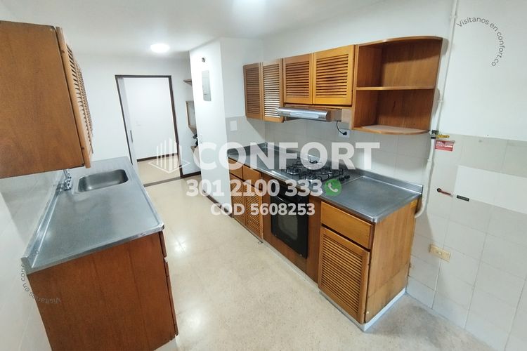 Apartamento de 3 alcobas en arriendo en Conquistadores, Medellín, 131 m² · foto 9 de 24