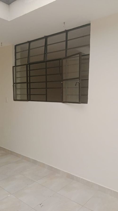 Casa de 6 alcobas en venta en Ricaurte, Ricaurte, 268 m² · foto 11 de 24
