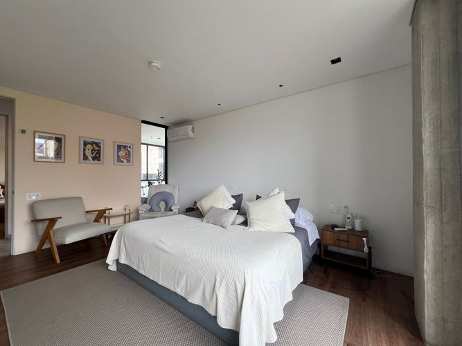 Apartamento de 3 alcobas en venta en El Castillo, Medellín, 230 m² · foto 12 de 19