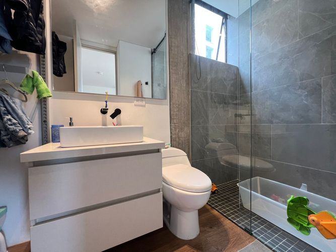Apartamento de 3 alcobas en venta en El Castillo, Medellín, 230 m² · foto 19 de 19