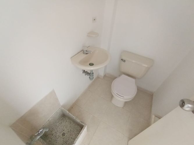 Local en venta en El Poblado, Medellín, 72 m² · foto 15 de 17