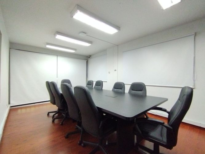 Casa de 7 alcobas en arriendo en Las Lomas, Medellín, 420 m² · foto 7 de 24
