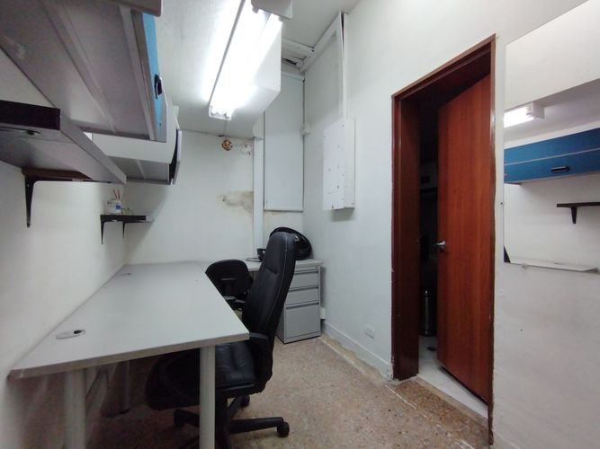 Casa de 7 alcobas en arriendo en Las Lomas, Medellín, 420 m² · foto 9 de 24