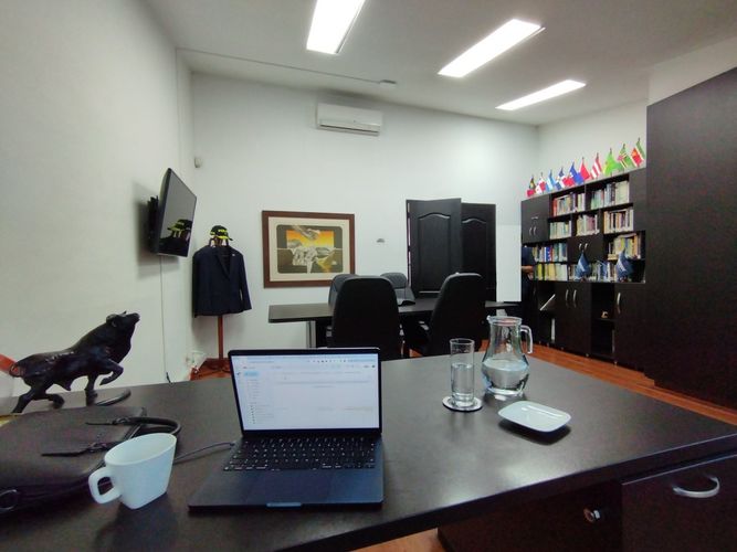 Casa de 7 alcobas en arriendo en Las Lomas, Medellín, 420 m² · foto 10 de 24