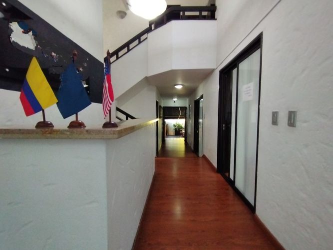 Casa de 7 alcobas en arriendo en Las Lomas, Medellín, 420 m² · foto 17 de 24