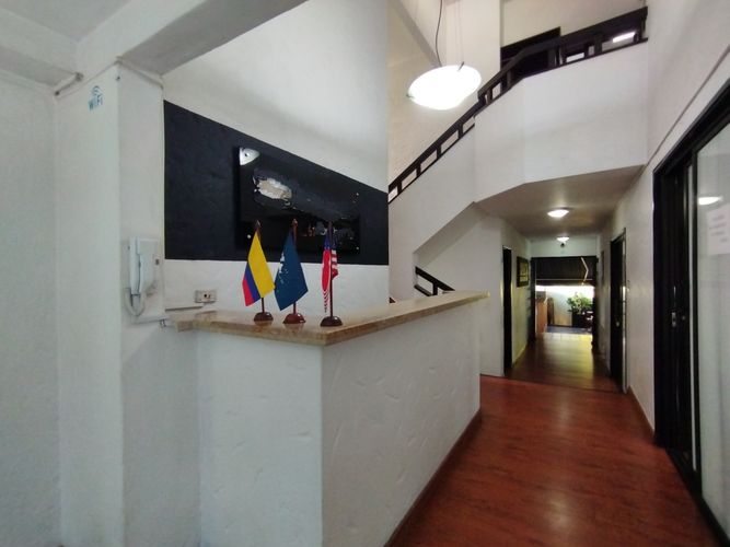 Casa de 7 alcobas en arriendo en Las Lomas, Medellín, 420 m² · foto 18 de 24