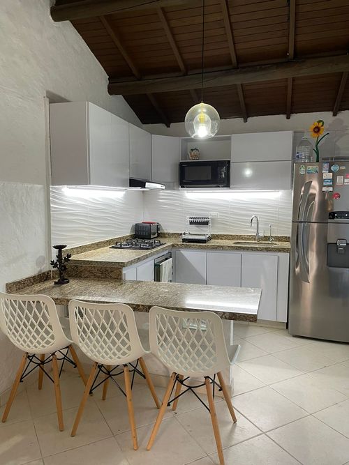 Casa de 3 alcobas en venta en Girardot, Girardot, 147 m² · foto 5 de 16
