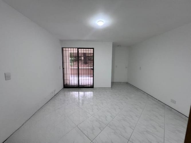 Apartamento de 3 alcobas en arriendo en Manila, Medellín, 96 m² · foto 8 de 16