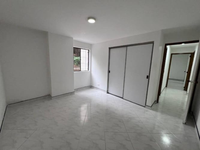 Apartamento de 3 alcobas en arriendo en Manila, Medellín, 96 m² · foto 13 de 16