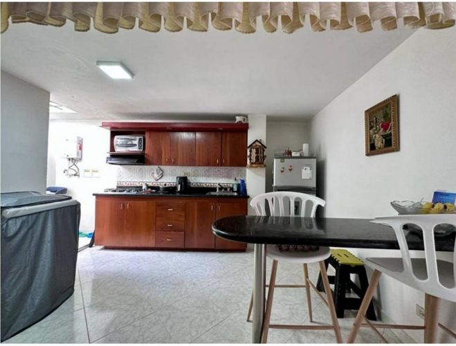 Casa de 4 alcobas en venta en San Diego, Medellín, 116 m² · foto 2 de 14
