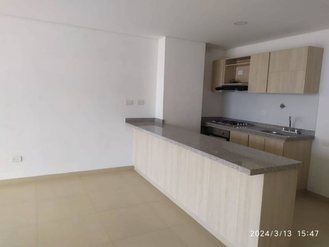 Apartamento de 2 alcobas en venta en Zona Industrial 1, Bello, 83 m² · foto 2 de 18