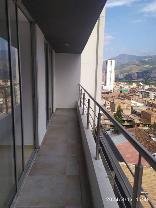 Apartamento de 2 alcobas en venta en Zona Industrial 1, Bello, 83 m² · foto 9 de 18