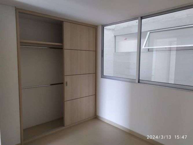 Apartamento de 2 alcobas en venta en Zona Industrial 1, Bello, 83 m² · foto 13 de 18