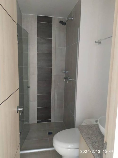 Apartamento de 2 alcobas en venta en Zona Industrial 1, Bello, 83 m² · foto 15 de 18