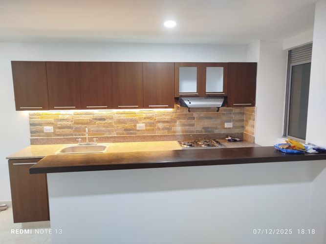 Apartamento de 3 alcobas en venta en Caminos De La Romeria, Sabaneta, 102 m² · foto 3 de 24