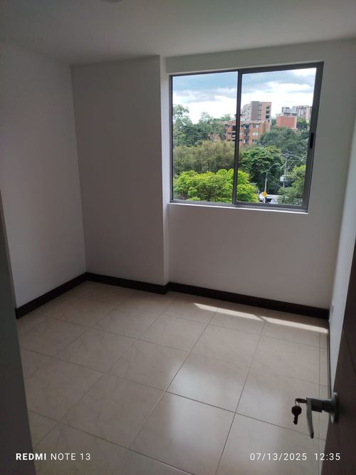 Apartamento de 3 alcobas en venta en Caminos De La Romeria, Sabaneta, 102 m² · foto 10 de 24