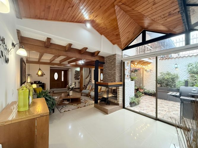 Casa de 4 alcobas en venta en Cedritos, Bogotá, 270 m² · foto 4 de 24