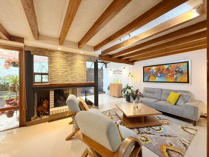 Casa de 4 alcobas en venta en Cedritos, Bogotá, 270 m² · foto 3 de 24