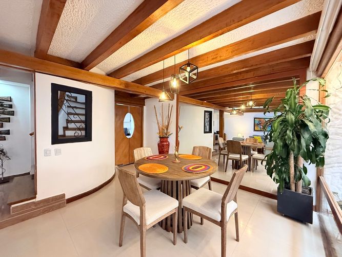 Casa de 4 alcobas en venta en Cedritos, Bogotá, 270 m² · foto 11 de 24