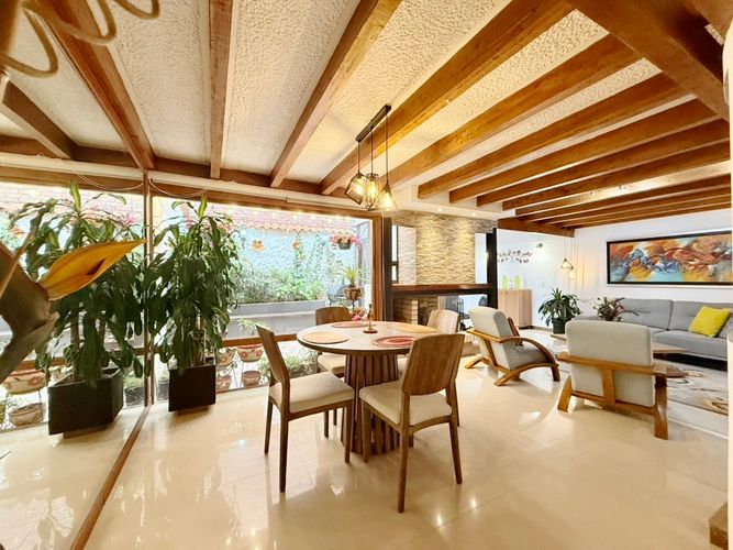 Casa de 4 alcobas en venta en Cedritos, Bogotá, 270 m² · foto 6 de 24