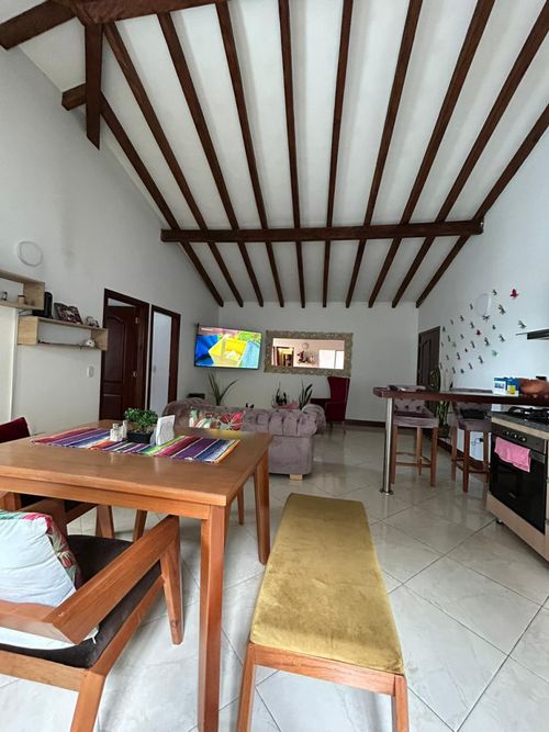 Apartamento de 3 alcobas en venta en Centro, Rionegro, 94 m² · foto 4 de 13