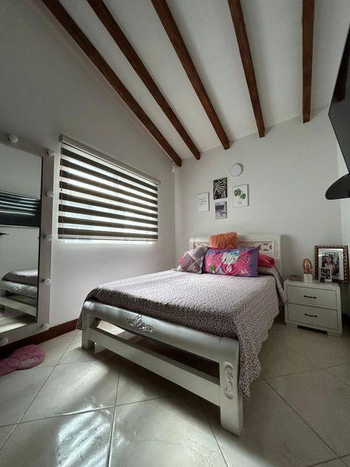 Apartamento de 3 alcobas en venta en Centro, Rionegro, 94 m² · foto 9 de 13