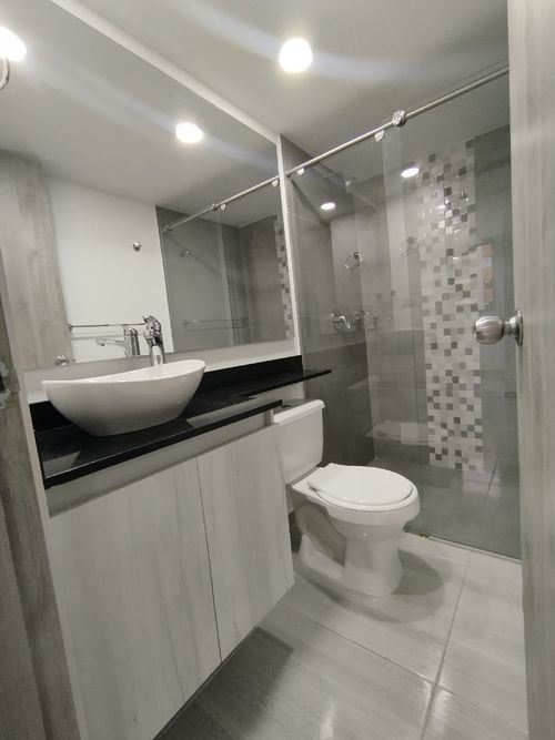 Apartamento de 2 alcobas en venta en Las Lomitas, Sabaneta, 65 m² · foto 8 de 11