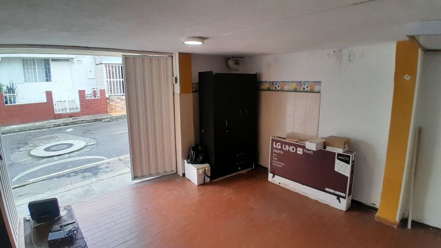 Local en arriendo en Limoncito, Floridablanca, 38 m² · foto 3 de 5