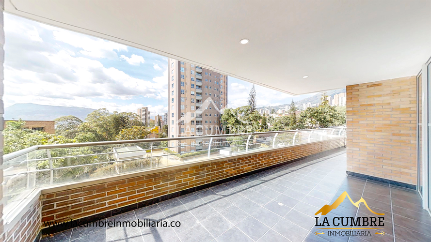 Apartamento de 3 alcobas en arriendo en El Poblado, Medellín, 175 m² · foto 2 de 16