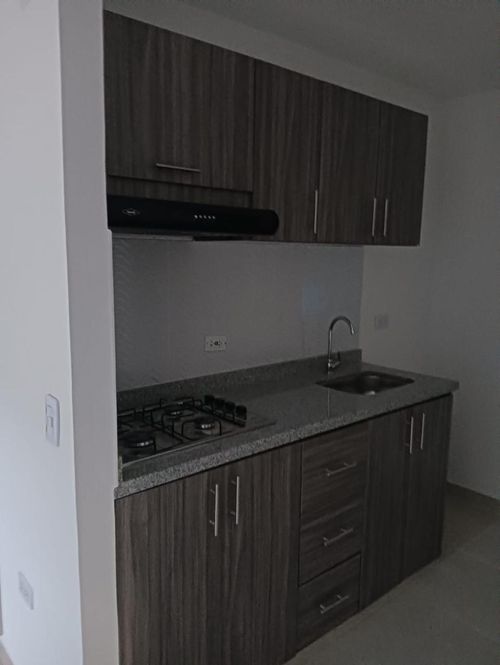 Apartamento de 3 alcobas en venta en Rivera Del Rio Sector B, Girón, 65 m² · foto 3 de 8