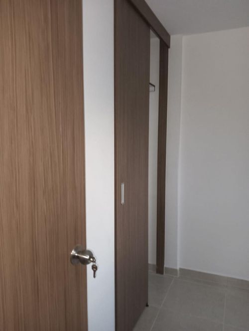 Apartamento de 3 alcobas en venta en Rivera Del Rio Sector B, Girón, 65 m² · foto 4 de 8