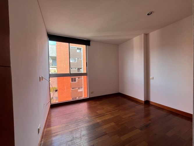 Apartamento de 3 alcobas en arriendo en El Poblado, Medellín, 207 m² · foto 12 de 18