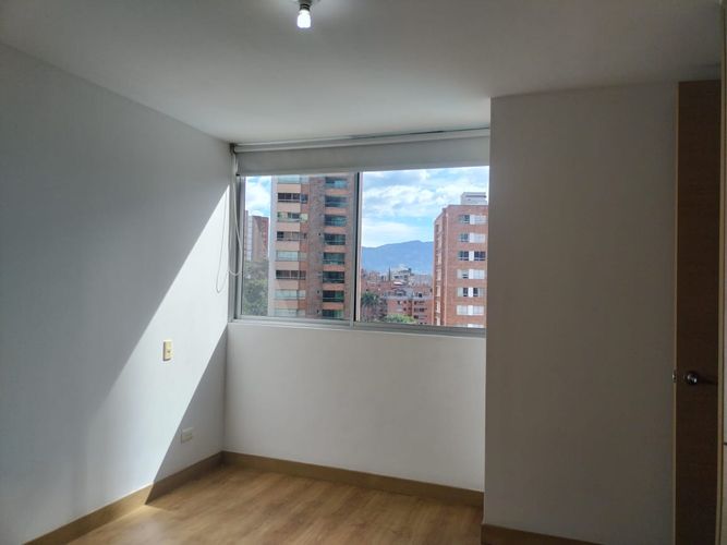 Apartamento de 3 alcobas en arriendo en El Poblado, Medellín, 114 m² · foto 12 de 19