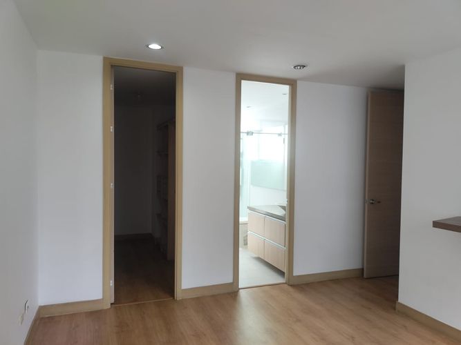 Apartamento de 3 alcobas en arriendo en El Poblado, Medellín, 114 m² · foto 11 de 19
