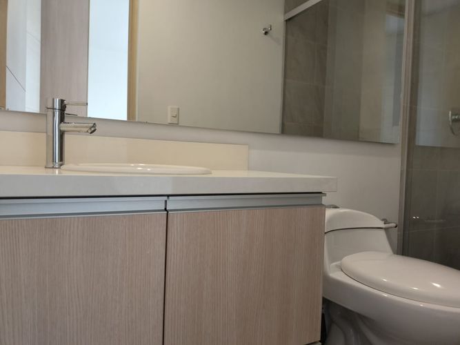 Apartamento de 3 alcobas en arriendo en El Poblado, Medellín, 114 m² · foto 18 de 19