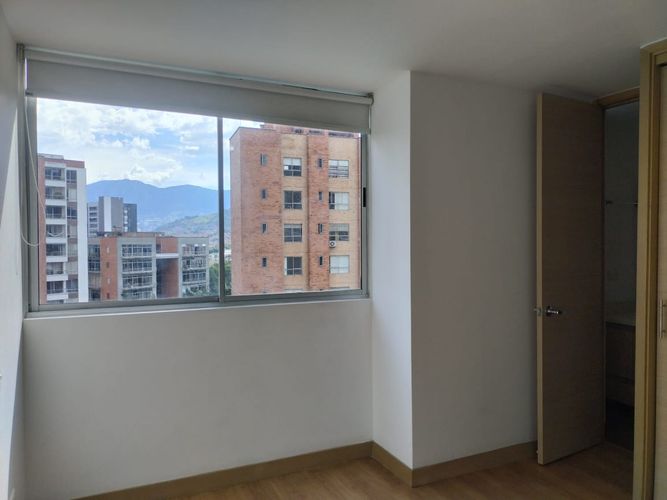 Apartamento de 3 alcobas en arriendo en El Poblado, Medellín, 114 m² · foto 14 de 19