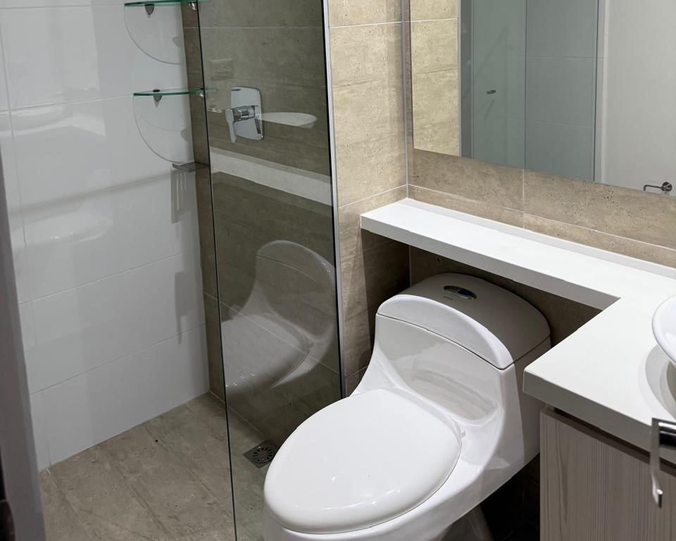 Apartamento en arriendo en La Pradera, Envigado · foto 9 de 10