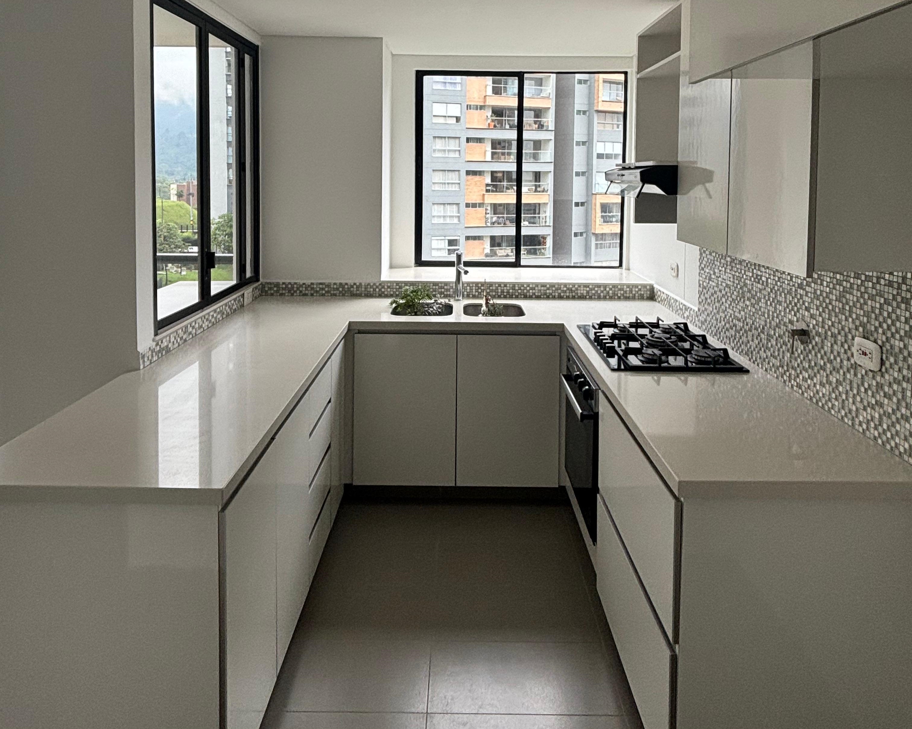 Apartamento en arriendo en La Pradera, Envigado · foto 5 de 10