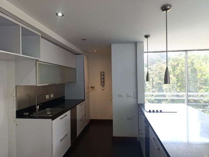 Apartamento en arriendo en El Poblado, Medellín · foto 8 de 13