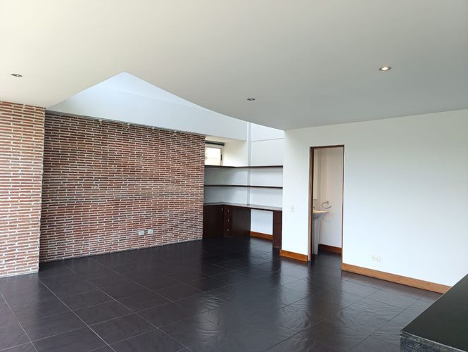 Apartamento en arriendo en El Poblado, Medellín · foto 4 de 13