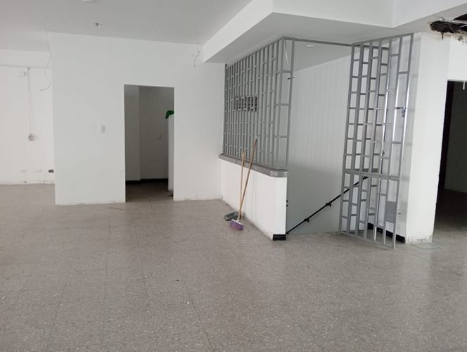 Local en arriendo en Armenia, Armenia, 320 m² · foto 4 de 6