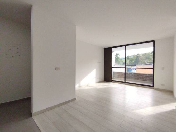Apartamento de 2 alcobas en venta en Pantanillo, El Retiro, 59 m² · foto 2 de 17