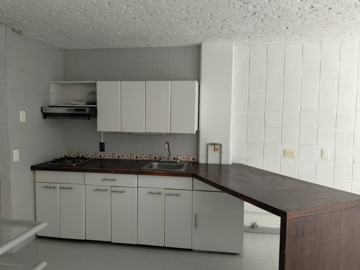 Apartamento en venta en El Poblado, Medellín · foto 3 de 16