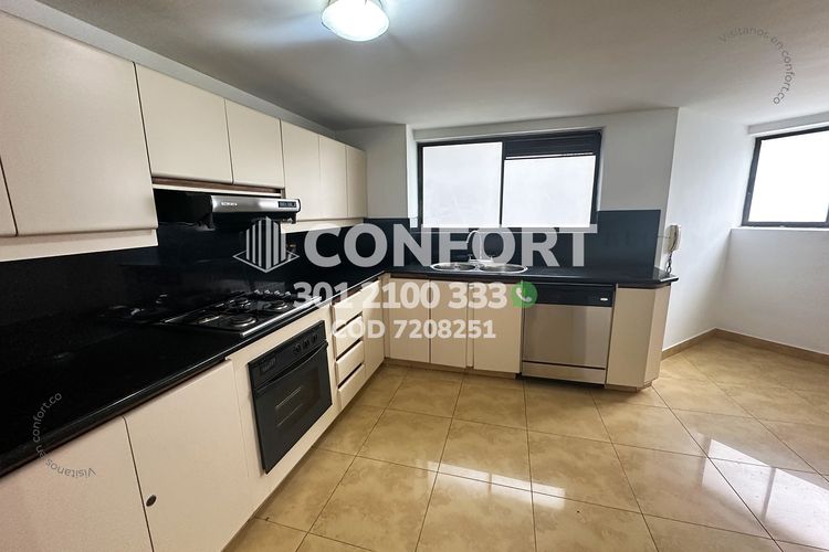 Apartamento de 3 alcobas en arriendo en Los Balsos, Medellín, 200 m² · foto 8 de 24