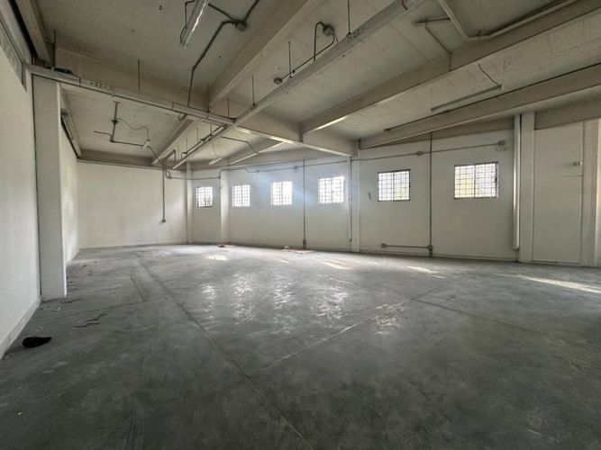 Bodega en arriendo en Las Lomitas, Sabaneta, 620 m² · foto 3 de 24