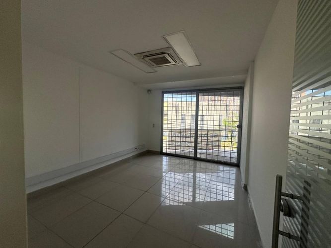 Bodega en arriendo en Las Lomitas, Sabaneta, 620 m² · foto 14 de 24