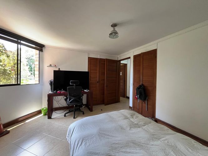 Apartamento de 3 alcobas en venta en El Poblado, Medellín, 170 m² · foto 11 de 19