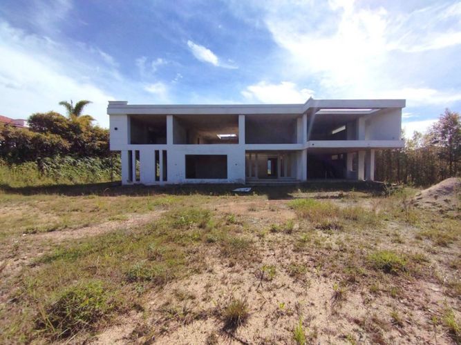 Casa de 5 alcobas en venta en Puente Pelaez, El Retiro, 736 m² · foto 2 de 24