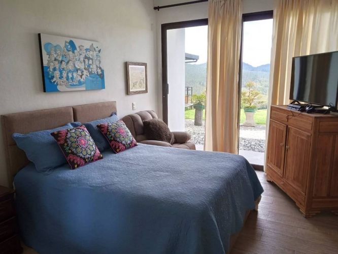Casa de 5 alcobas en venta en Puente Pelaez, El Retiro, 480 m² · foto 13 de 14