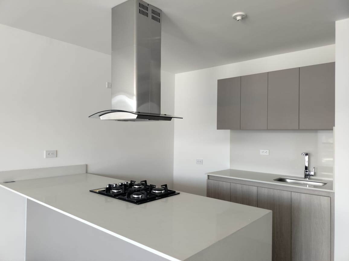 Apartamento en venta en Loma Del Chocho, Envigado · foto 4 de 17